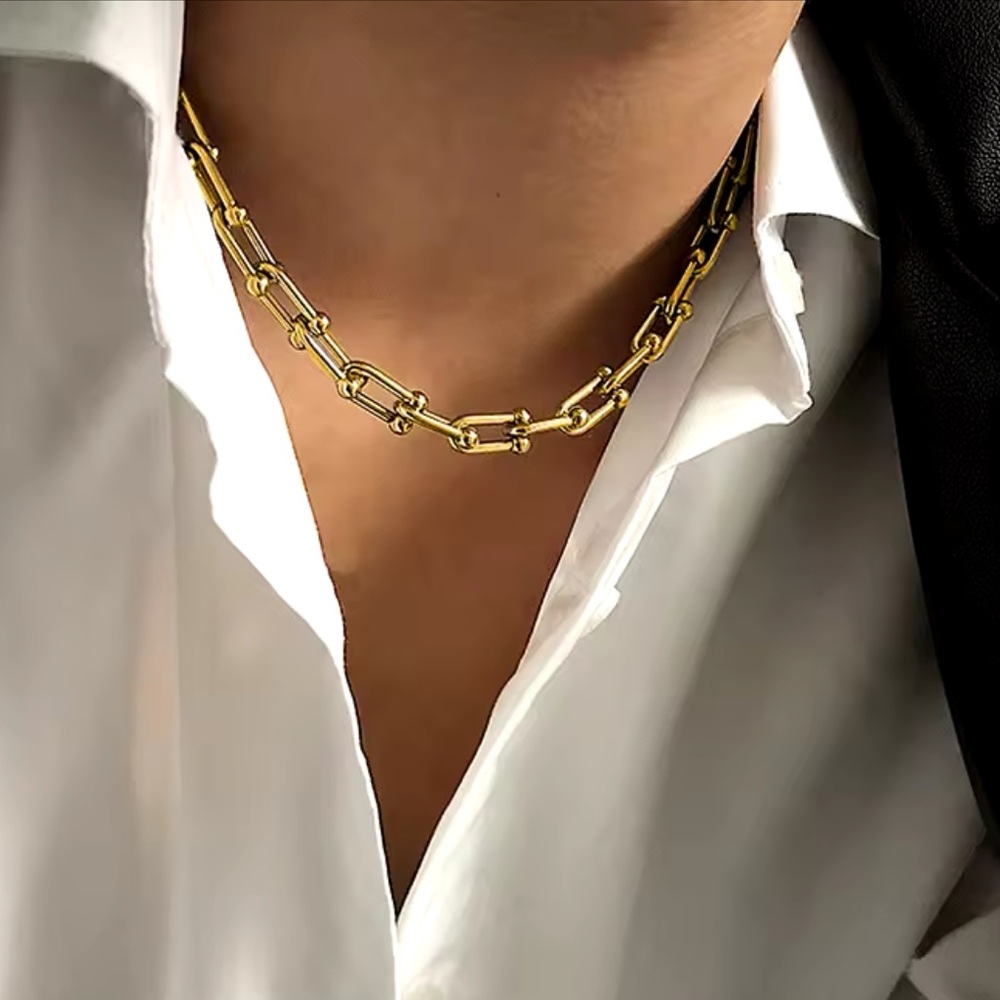 Chain Necklaces Gold Color Metal Horseshoe Buckle Necklaces Braclet Set